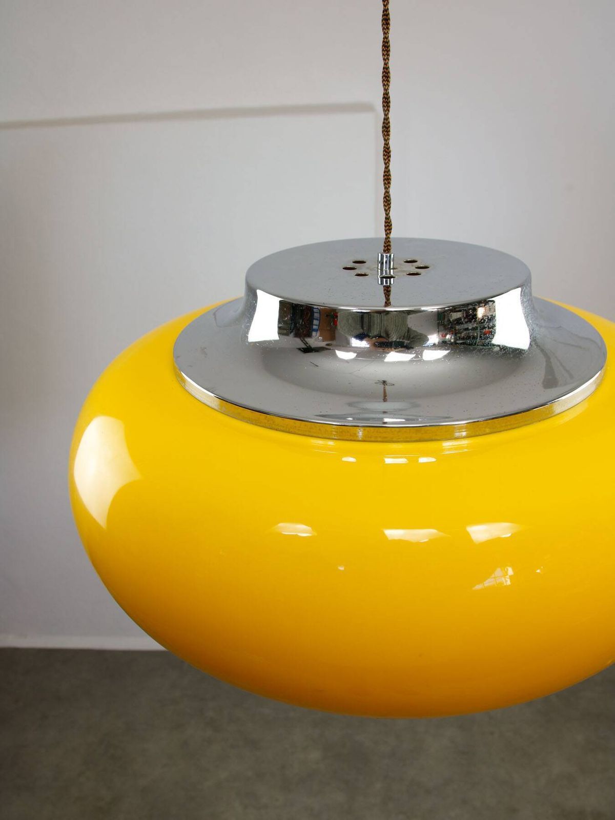 2060.0 Large Space Age Model Best Hanglamp van Guzzini in geel, jaren 1970 photo