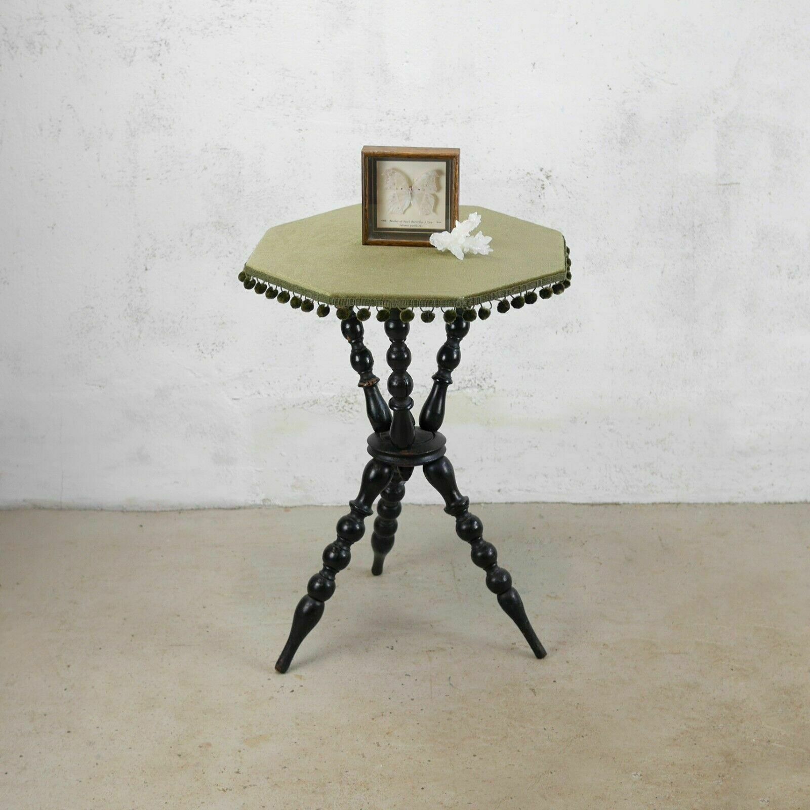 Antique Victorian Ebonised Gypsy Octagonal Side Lamp Table Bobbin Legs Green Top