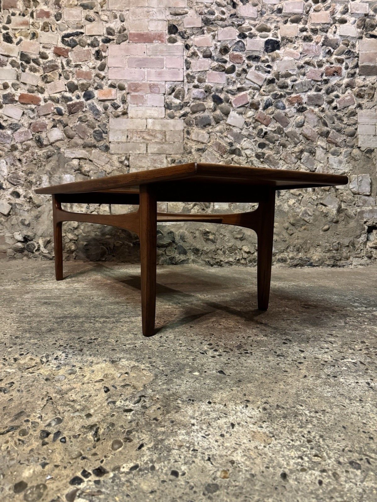 photo vinterior Vintage G Plan  Teak & Glass Fresco Long John Surfboard Coffee Table Mcm