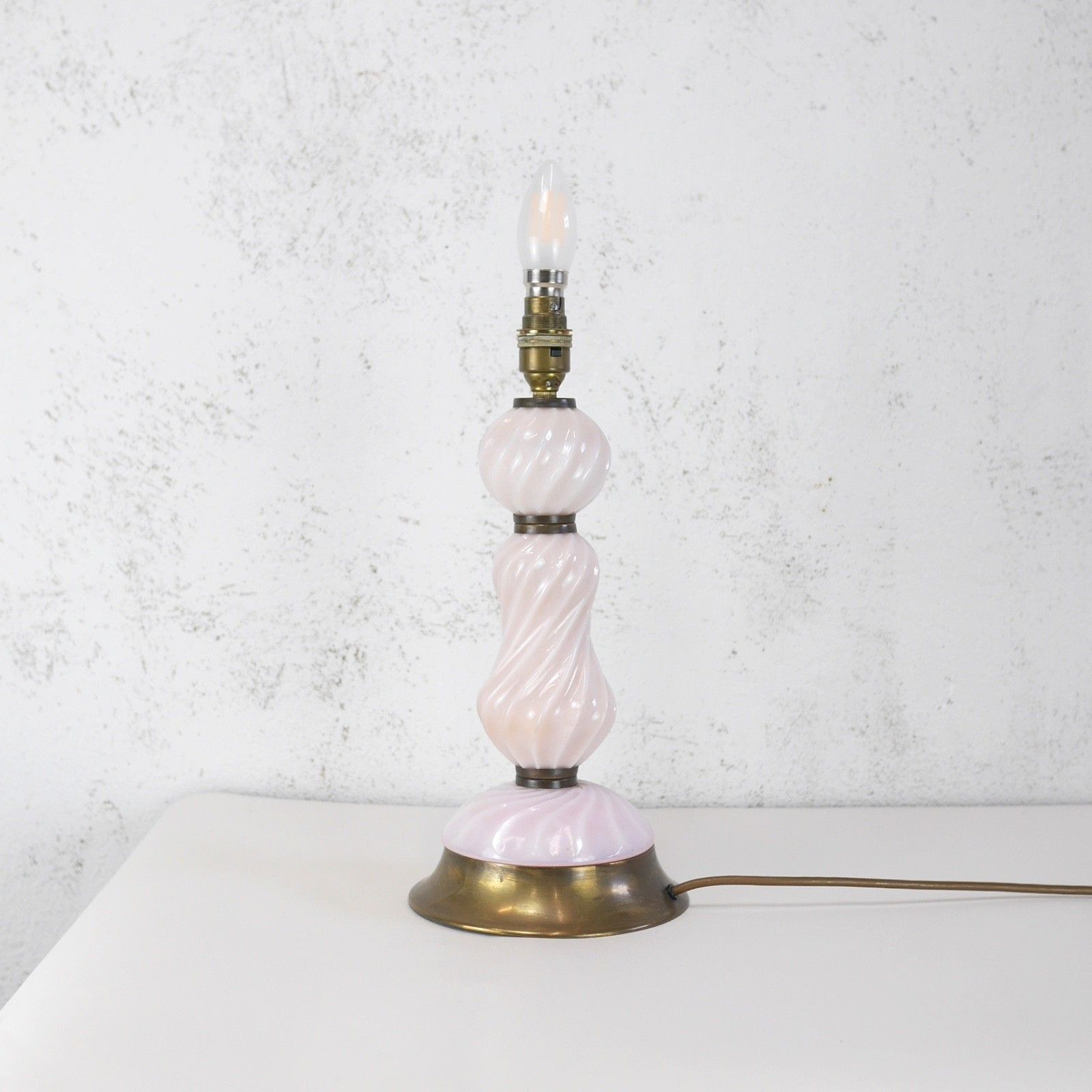 Vintage Pale Pink Milk Glass Brass Murano Style Lamp #102952 photo vinterior