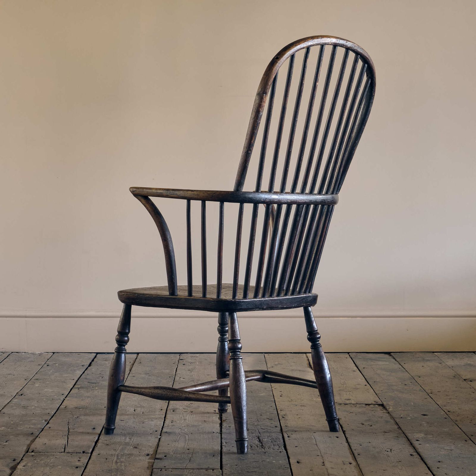 Furniture Early 19th Century Hoop Back Windsor Chair photo