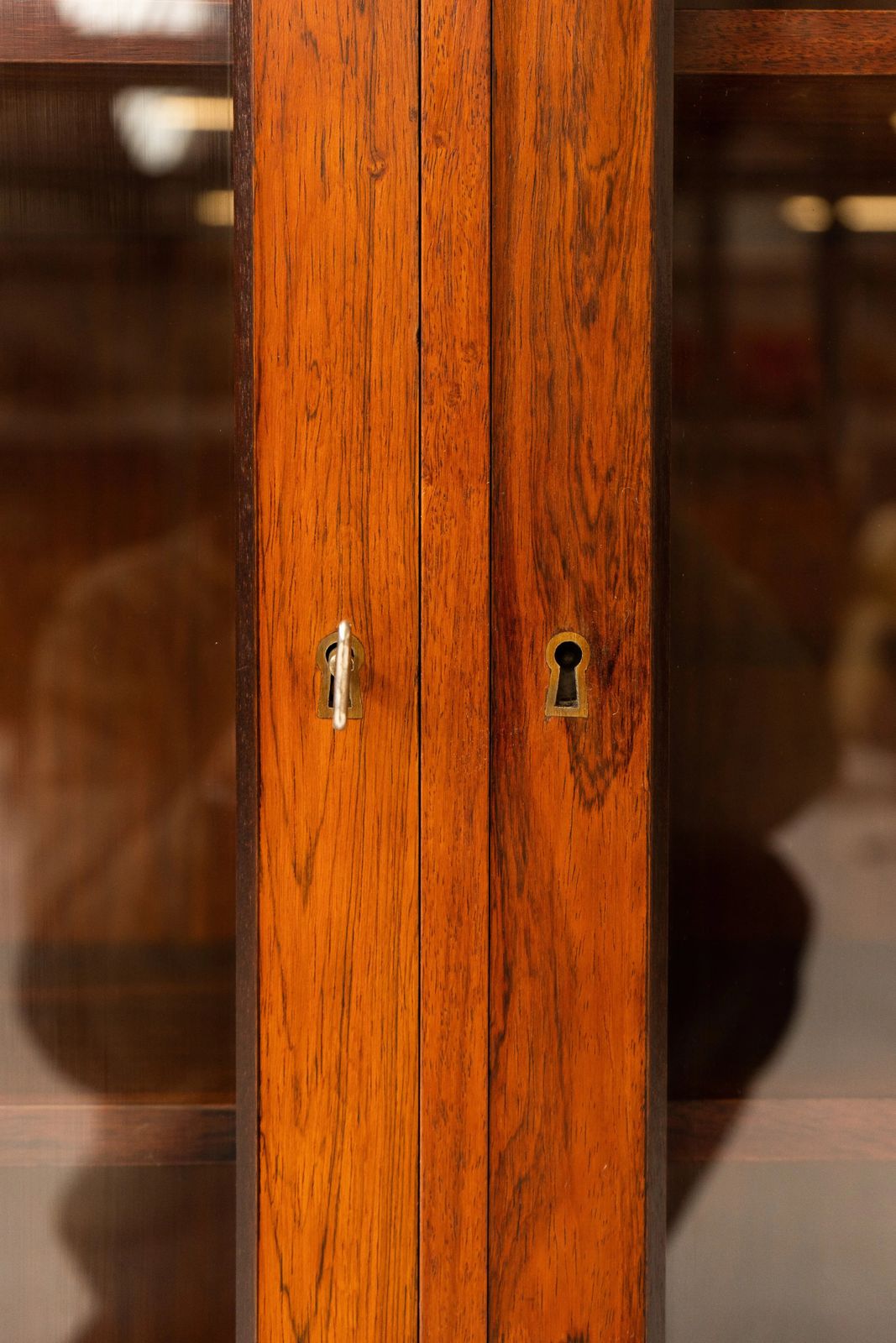 Poul Hundevad Rosewood & Glass Bookshelf photo vintage