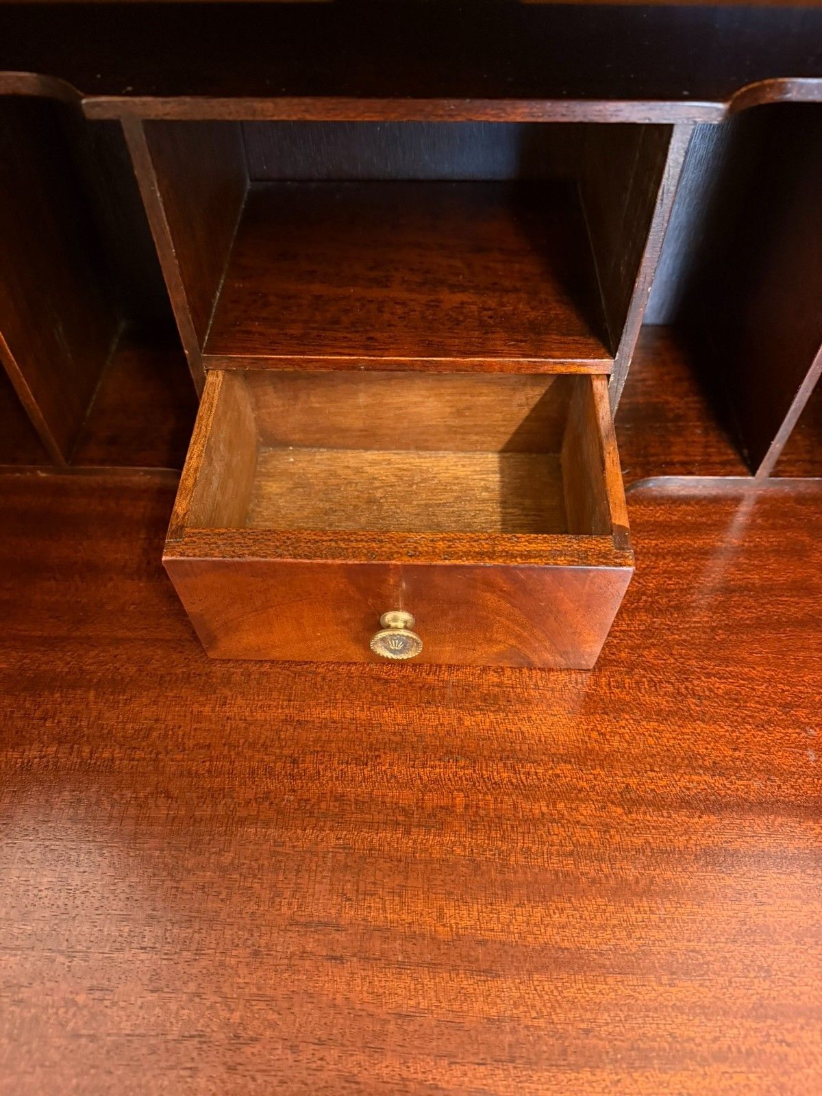 photo vinterior Quality Mahogany Bevan Funnell Neat Size Bureau Bookcase