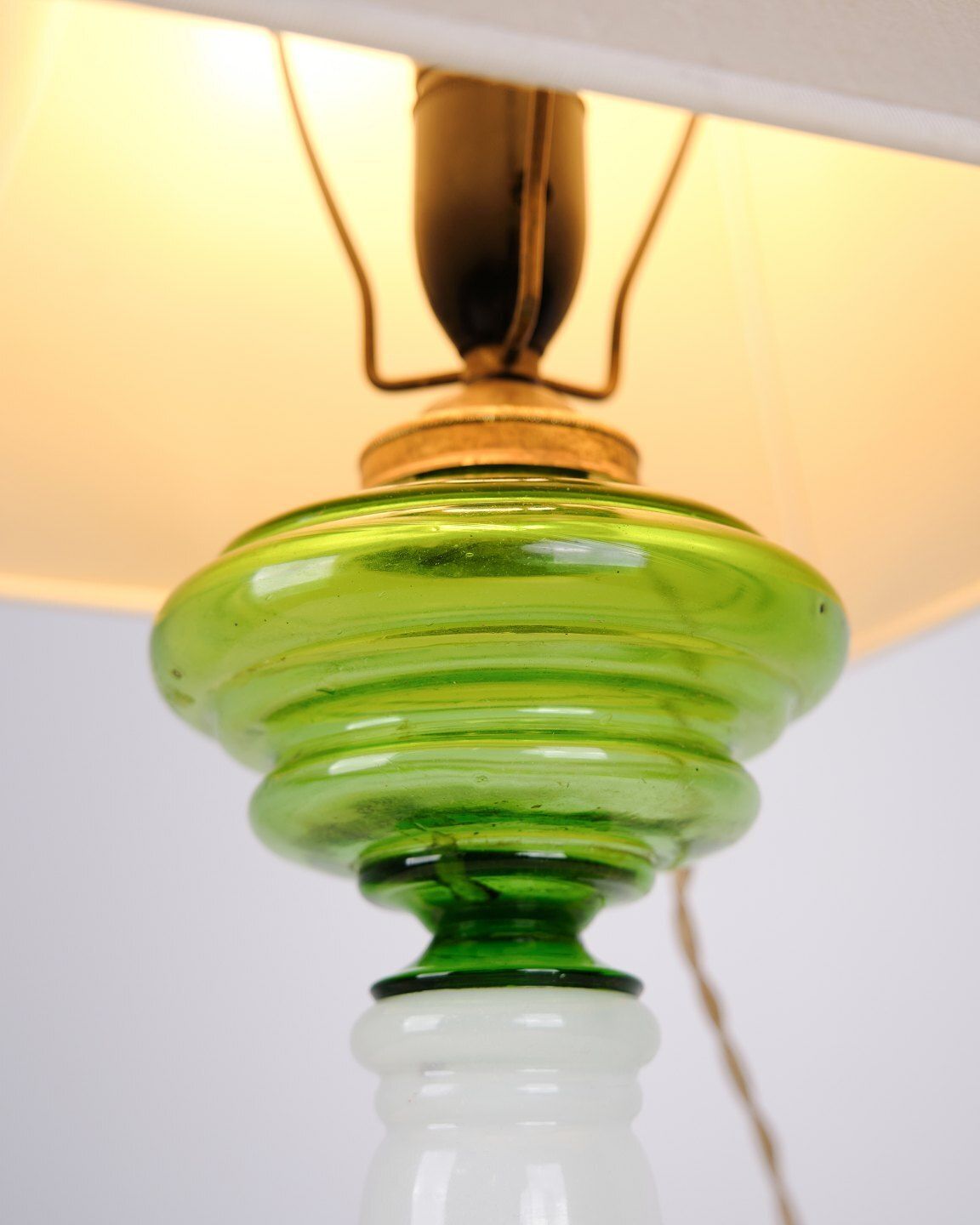 Table Lamp In Green And White Opaline Glass With Brass Details From The 1880s photo 465.0