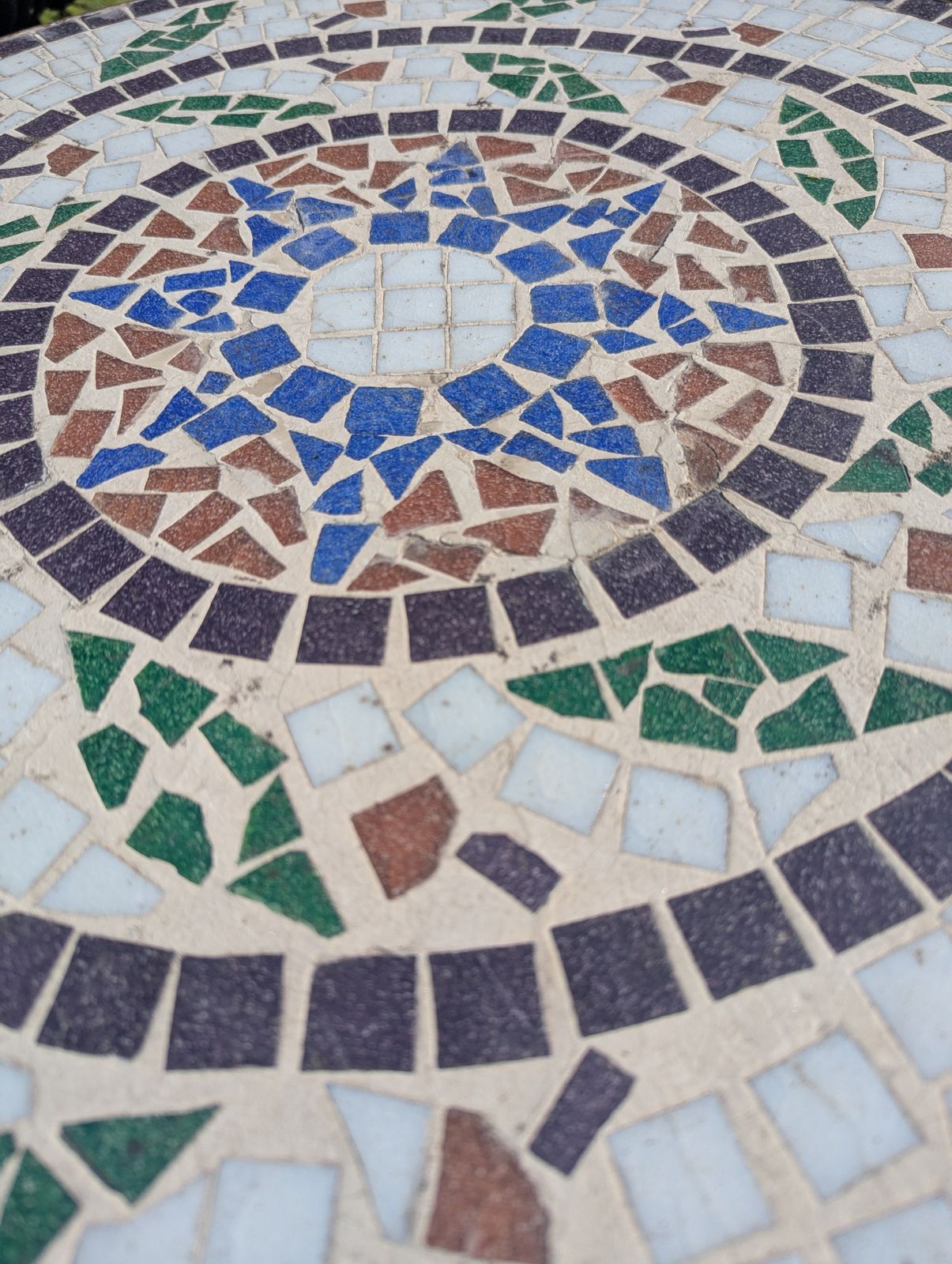 Garden Furniture Vintage Metal Bistro Set With Mosaic Detail Delivery Available 0322 photo