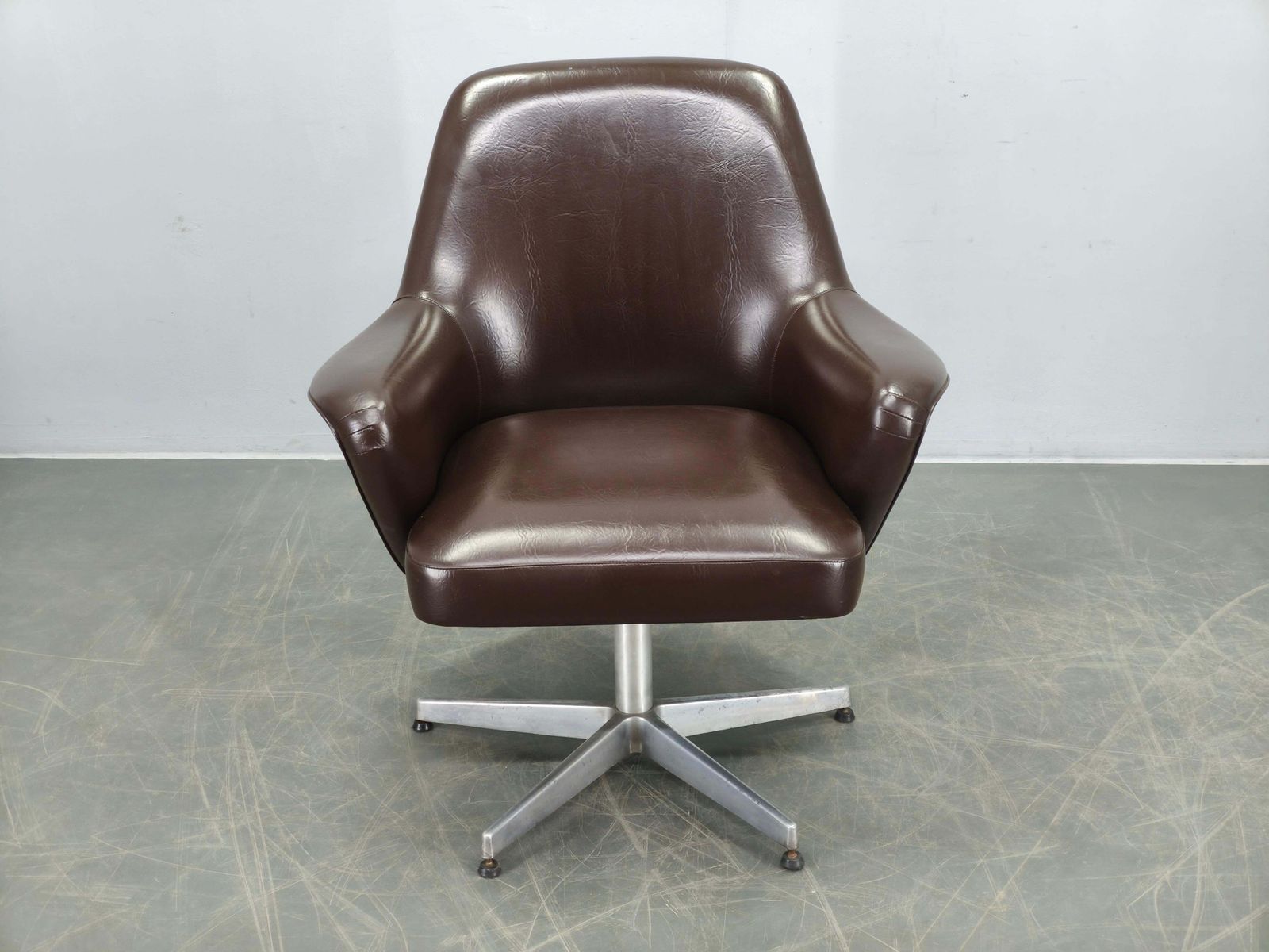Mobiltecnica Torino Italiaanse Draaibare Loungestoel, ca. jaren 1960 photo furniture