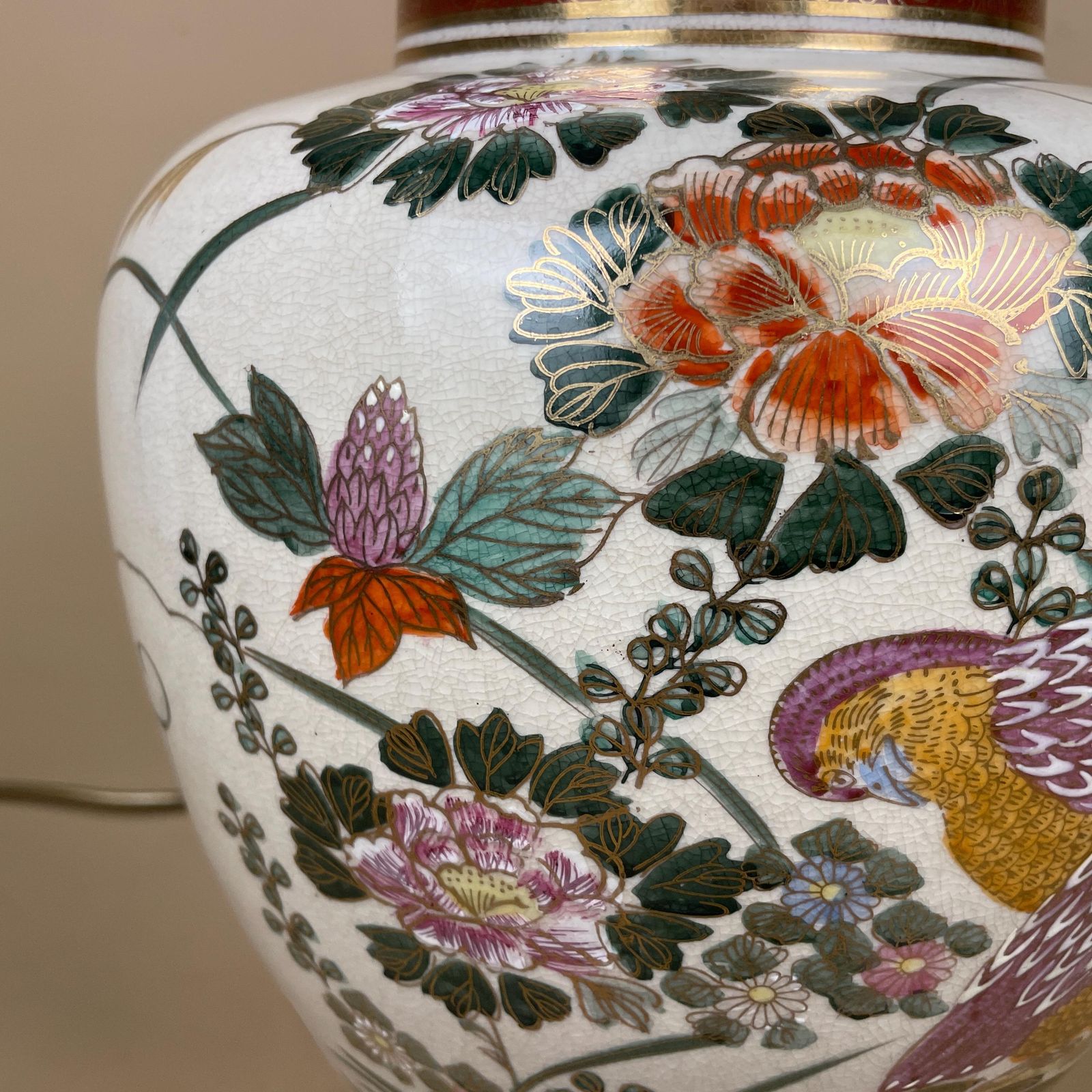 Large Oriental Antique Ceramic Lamp Light Bedside Table Hand Painted Floral Design Birds Gold Metal Painted Wood Base Chinese Vase Vintage photo vinterior