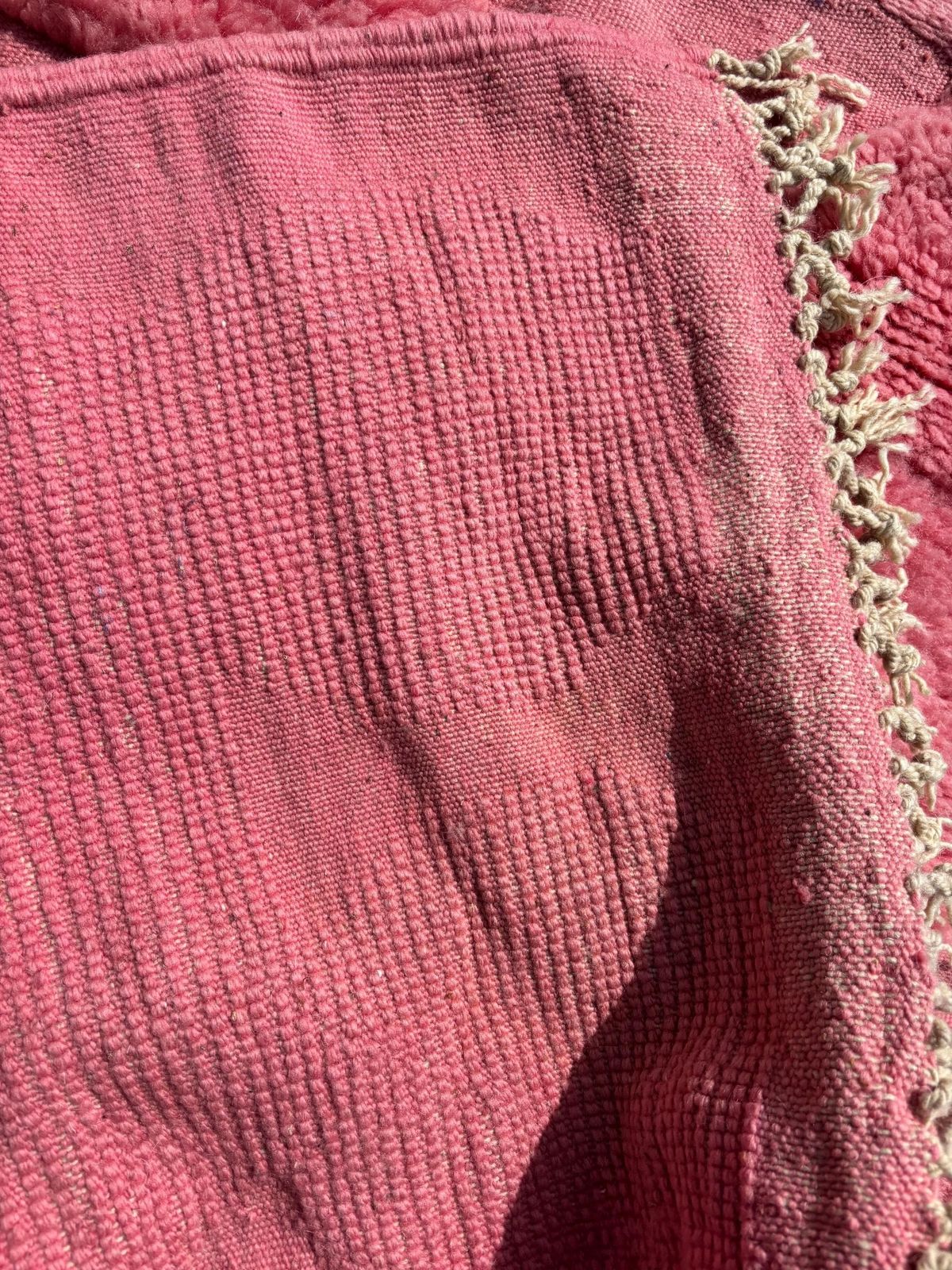 Pink Moroccan Wool Rug 110x160 Cm   Handwoven Boho Area Rug With Geometric Design, Minimalist Home Decor. photo Textiles