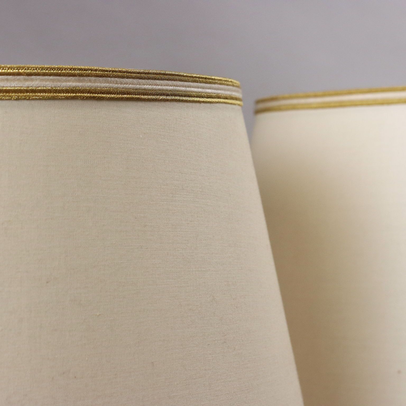 Paire de lampes vintage en marbre blanc et laiton, Italie, XXe siècle photo buy
