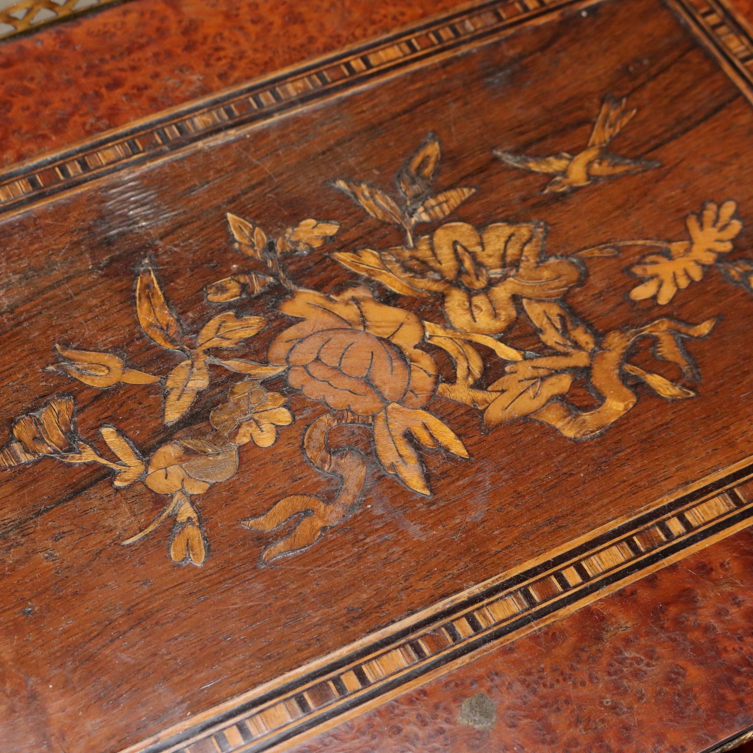 Table d'appoint d'époque en hêtre et métal, Italie, XXe siècle photo 390.0