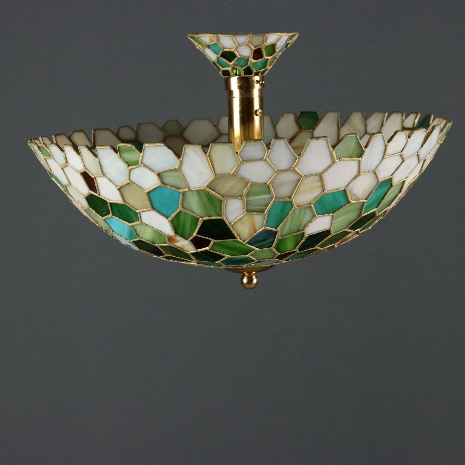 photo furniture Antique Chandelier Tiffany Style Brass Glass Italy XX Century