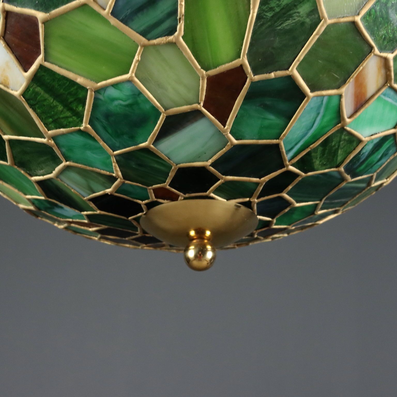450.0 Antique Chandelier Tiffany Style Brass Glass Italy XX Century photo