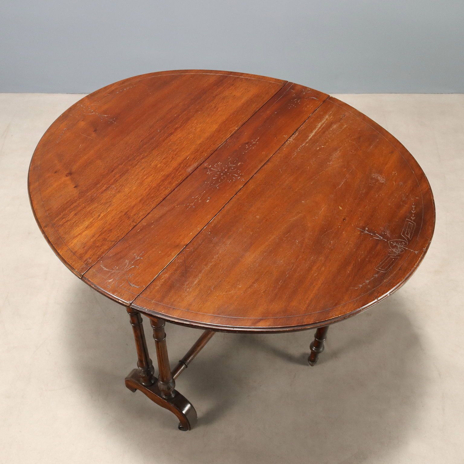 Table d'appoint d'époque en acajou à gravures, Royaume-Uni, XIXe siècle photo vintage