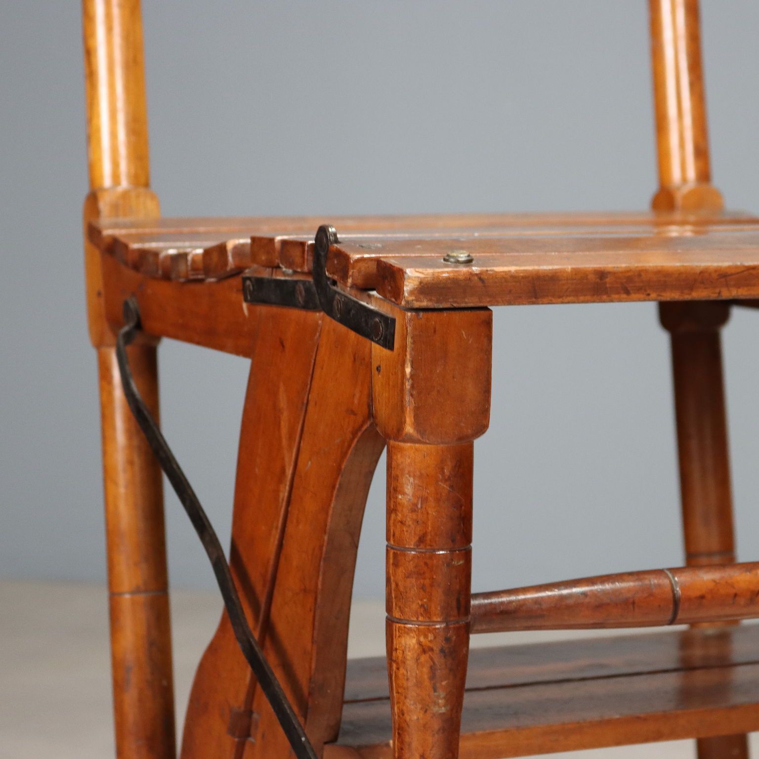 Paar Kersenhout Stoelen Omvouwbaar tot Trapje photo vinterior