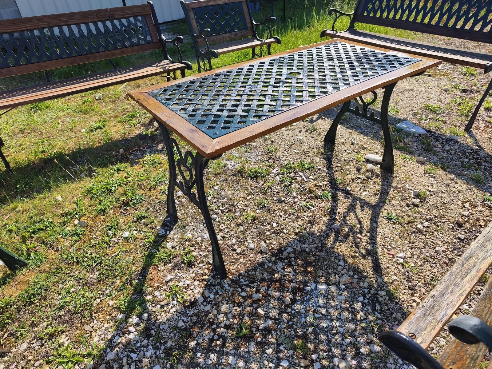 637.0 Garden Furniture Set, Table, 3 Benches + 2 Armchairs, Cast Iron And Wood photo