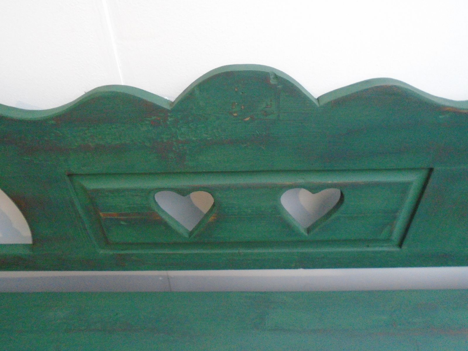 A Green & Black Heart Motif Antique Pine 3 Seater Bench photo vintage
