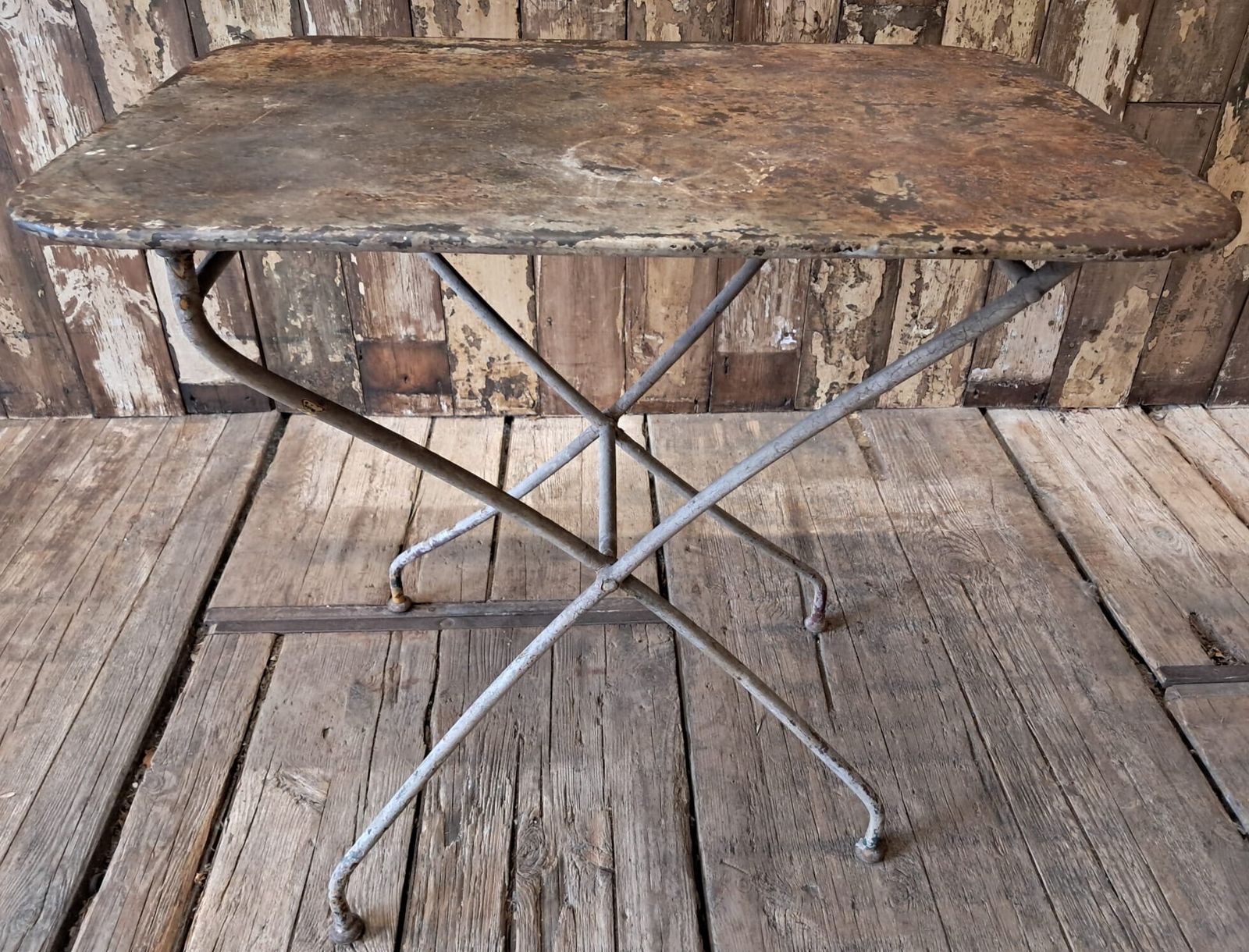 photo vinterior French Folding Bistro Table, 1940s