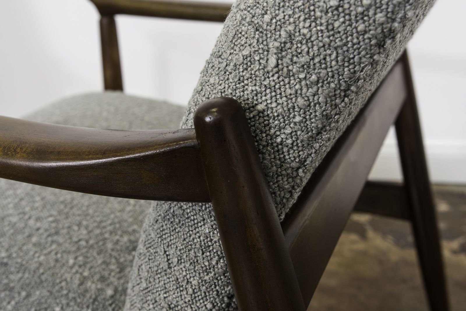 Mid-Century fauteuil met hoge rug van Edmund Homa, GFM, Polen, jaren 1960 photo Meubels