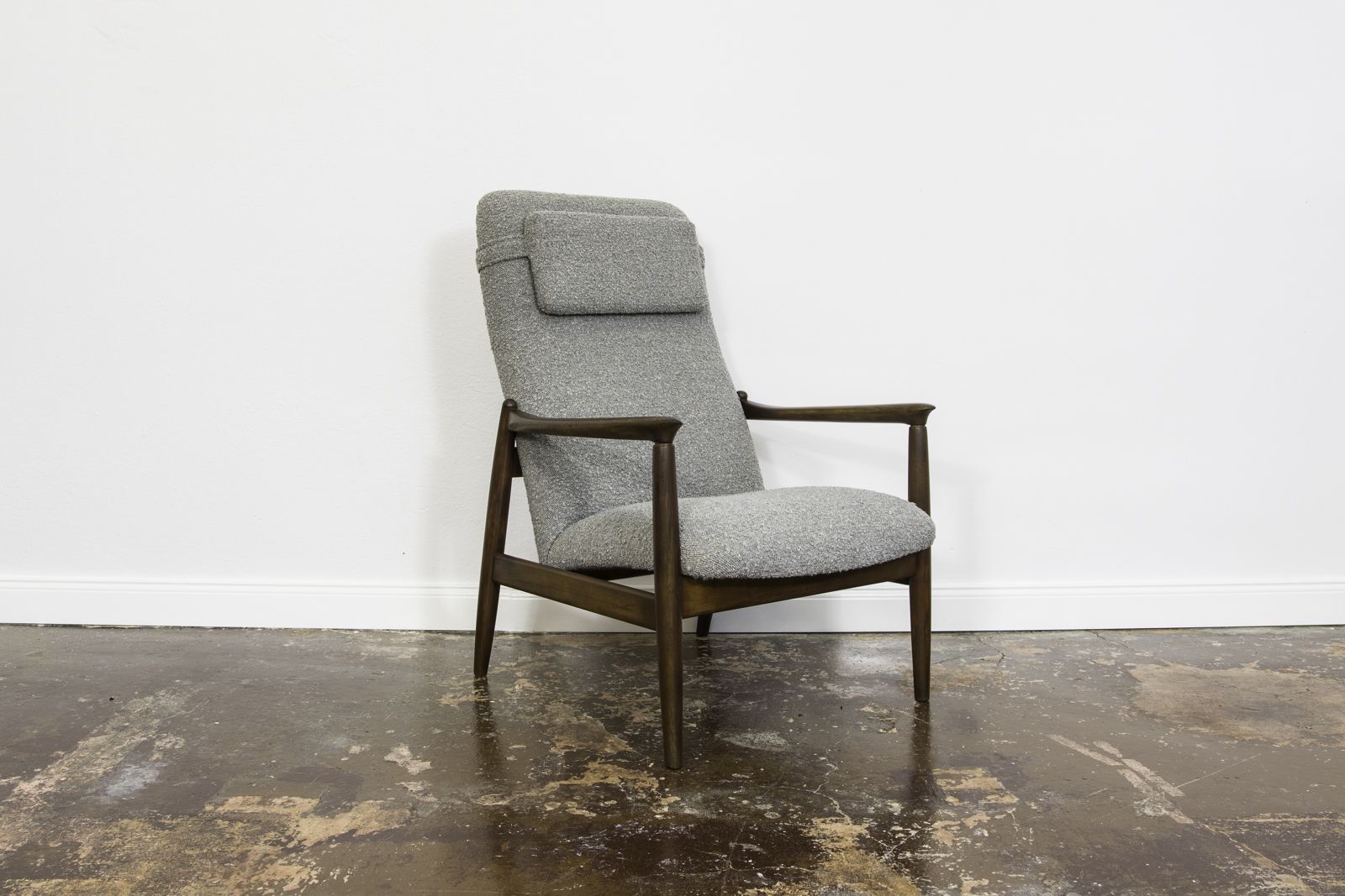 photo furniture Mid Century High Back Armchair By Edmund Homa, Gfm, Poland, 1960s