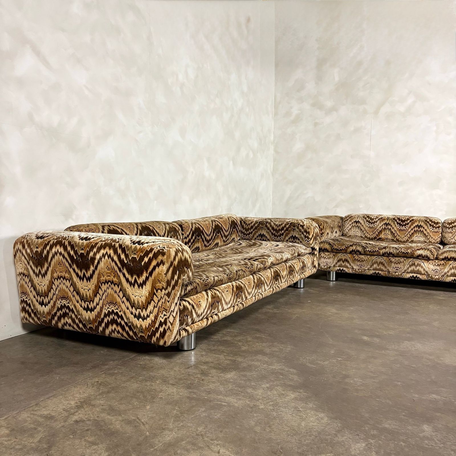 photo buy Howard Keith Original Diplomat Three Seater Sofa By Hk London Diplomat Mid Century Retro Mcm
