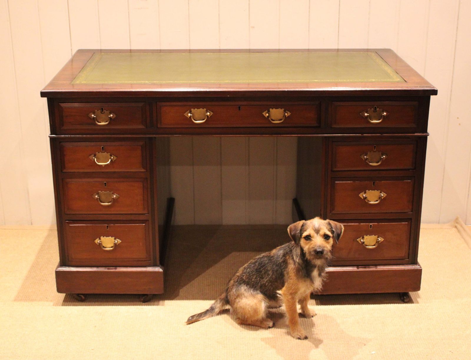 photo furniture Edwardian Walnut Pedestal Desk