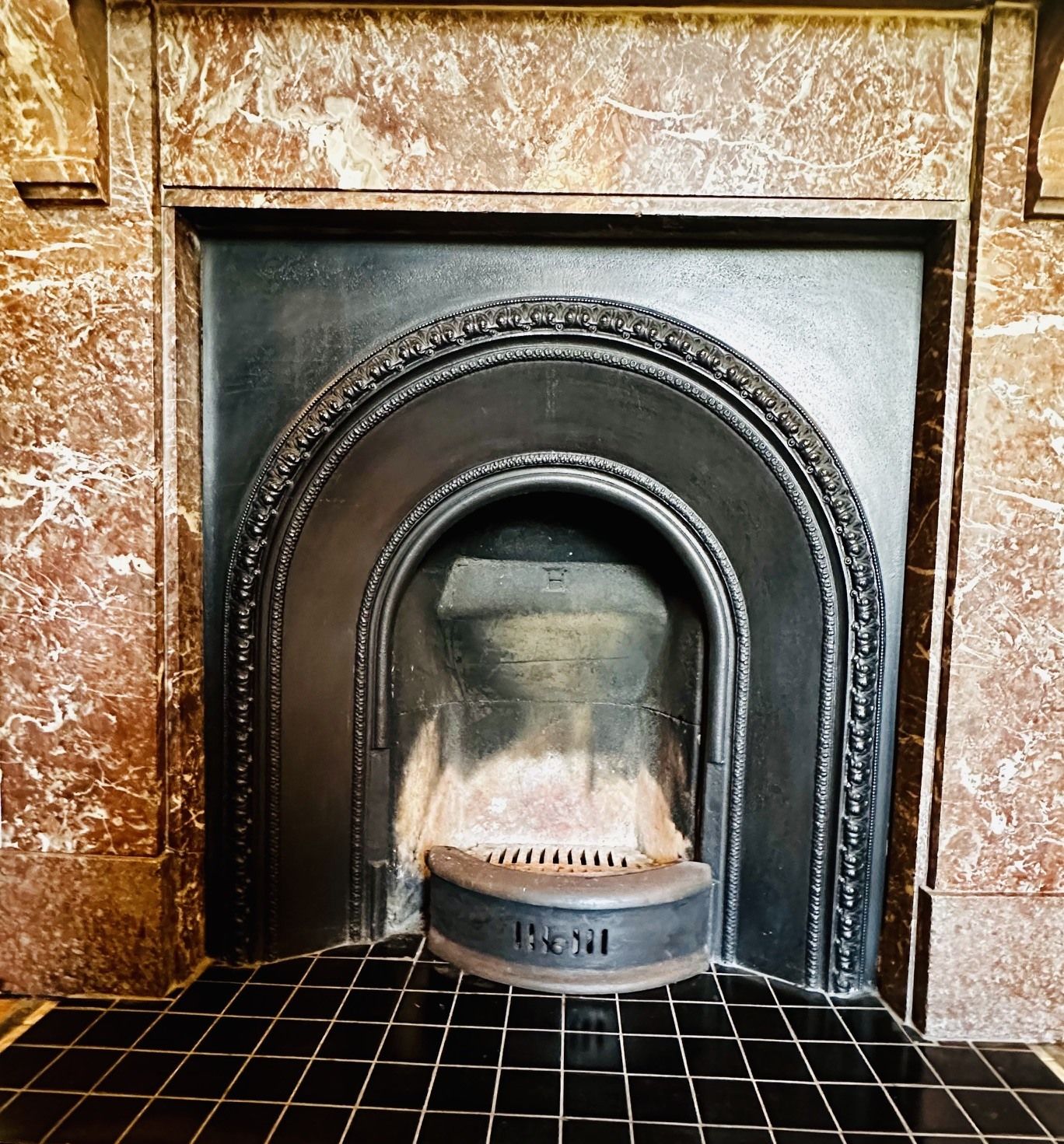 Antique Rouge Marble Corbelled Fire Surround photo 1325.0