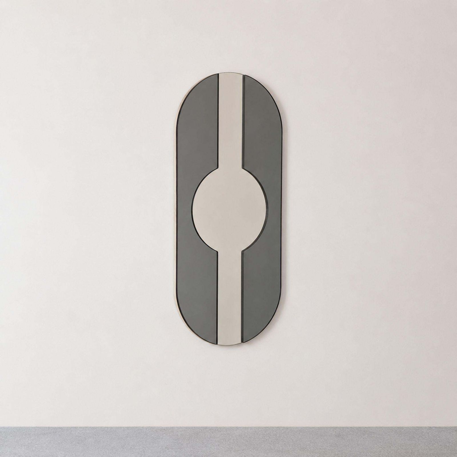 Space Age Italian Smoked Wallmirror Attributed To Cristal Arte, 1970s photo vinterior