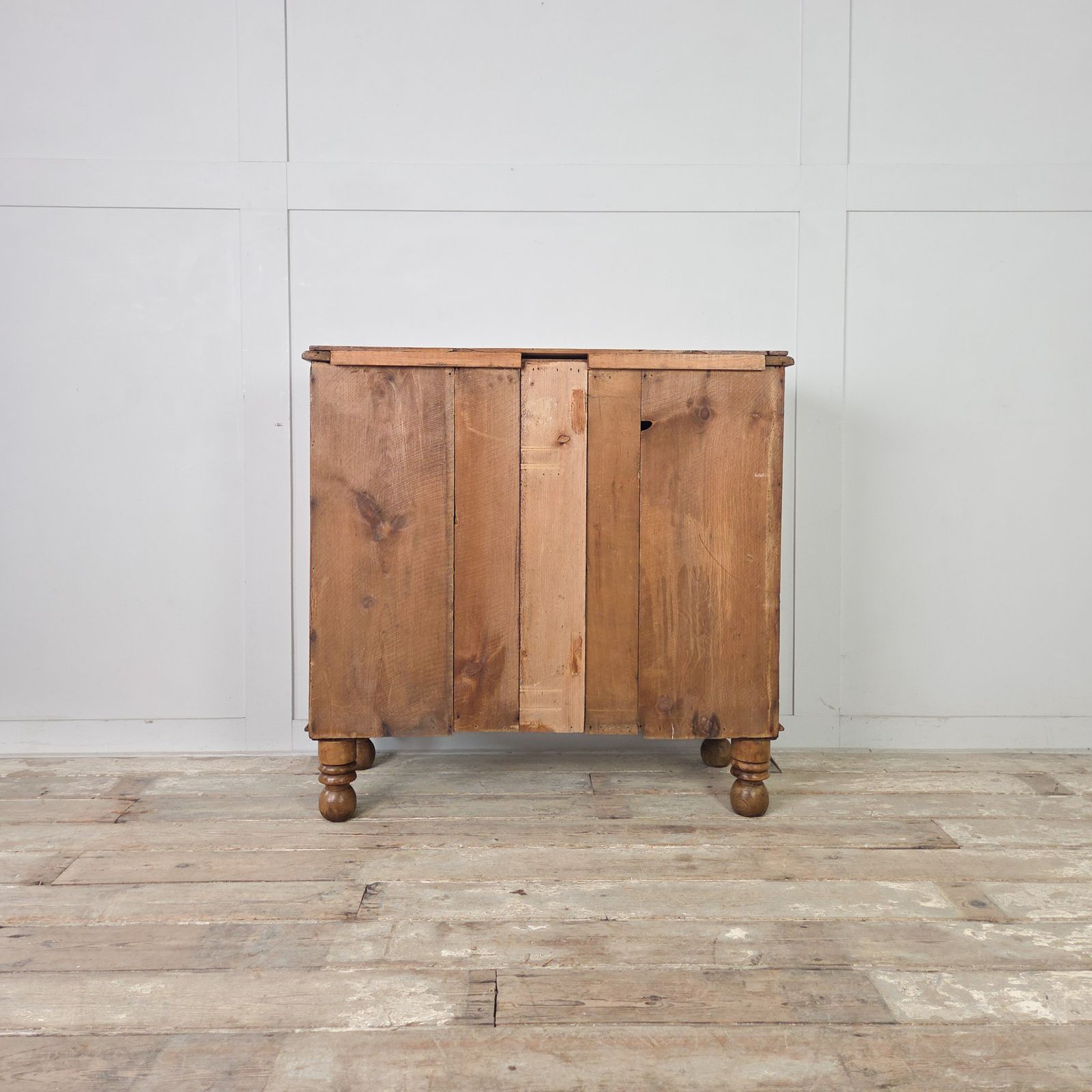 photo furniture Antique Pine Chest Of Drawers | Farmhouse Style Four Drawer Chest