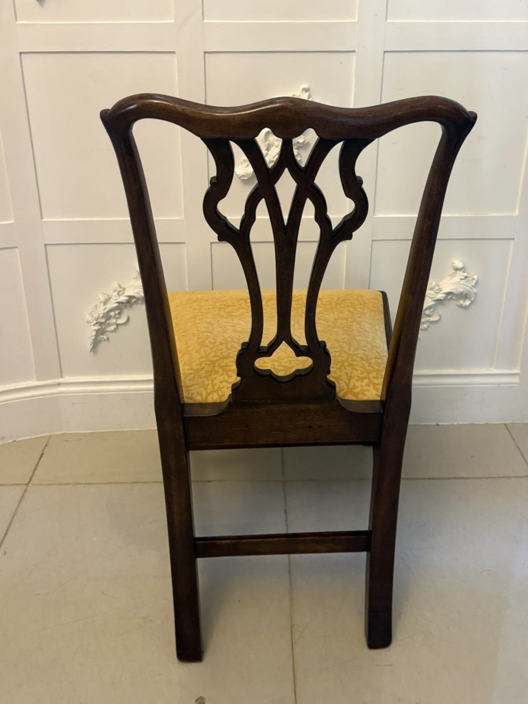 photo vintage Antique 19th Century Mahogany Dining Chairs Set Of Eight 6 Singles 2 Carvers English