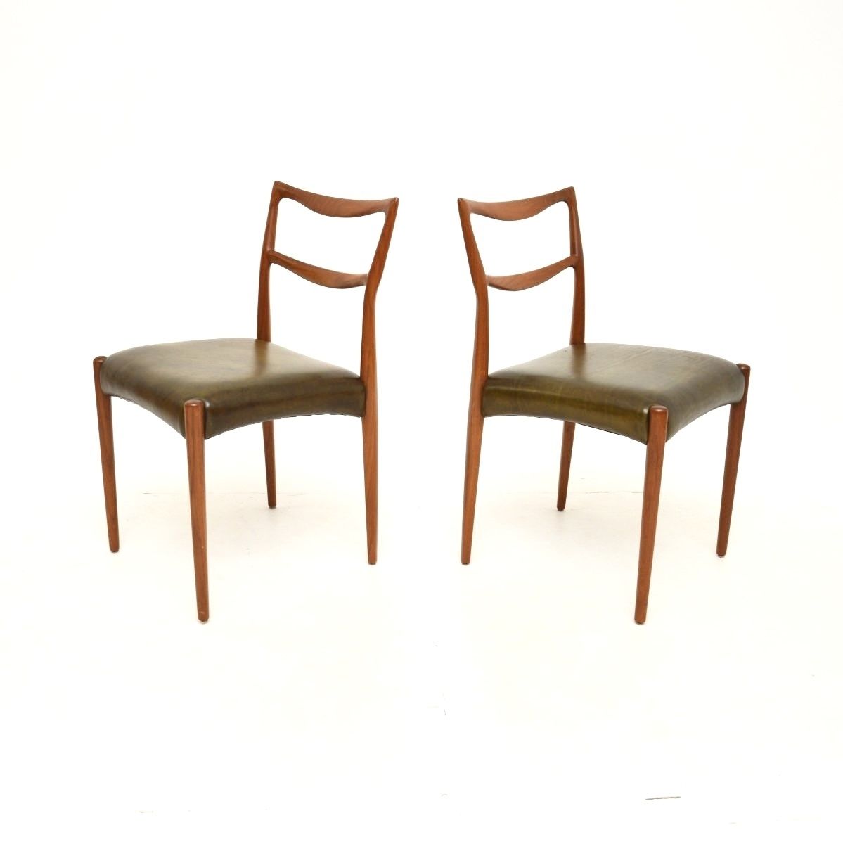 Pair Of Danish Teak And Leather Chairs By Henry Klein For Bramin photo vinterior