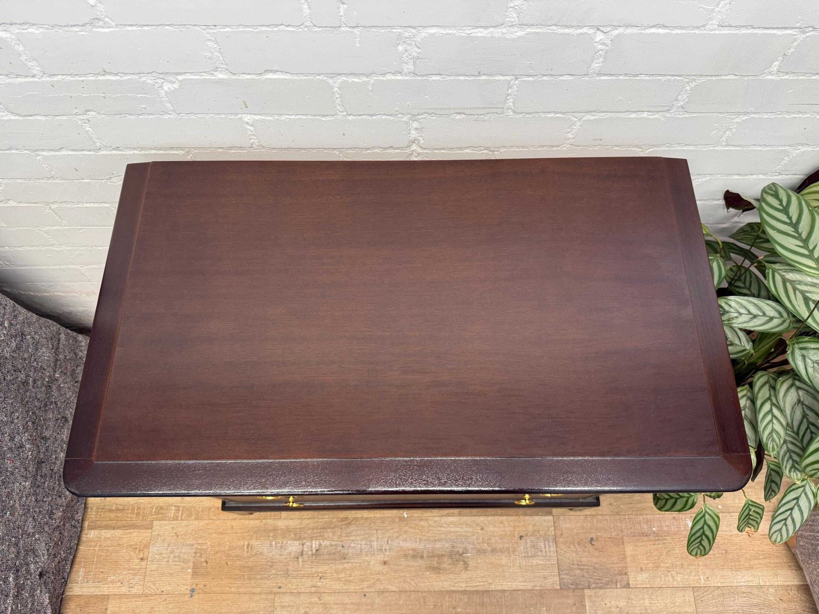 Stag Minstrel 3 Over 2 Chest Of Drawers – Original Mahogany Finish photo buy
