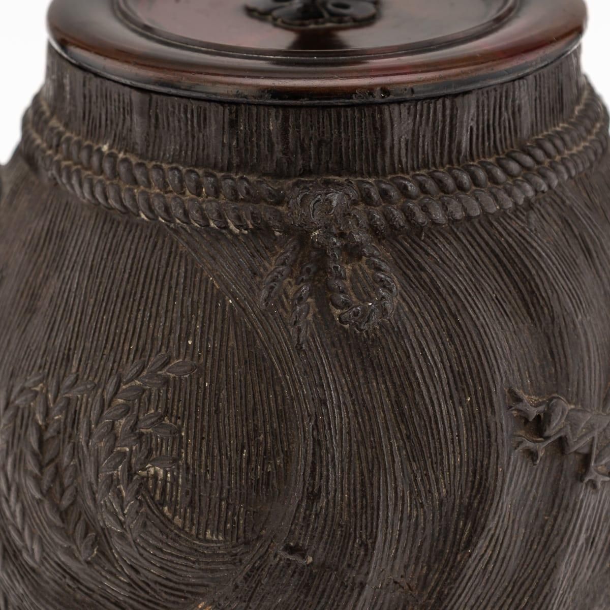 1820.0 Antique 19thc Japanese Cast Iron 'Ryubundoa' Carved Tetsubin Kettle C.1890 photo