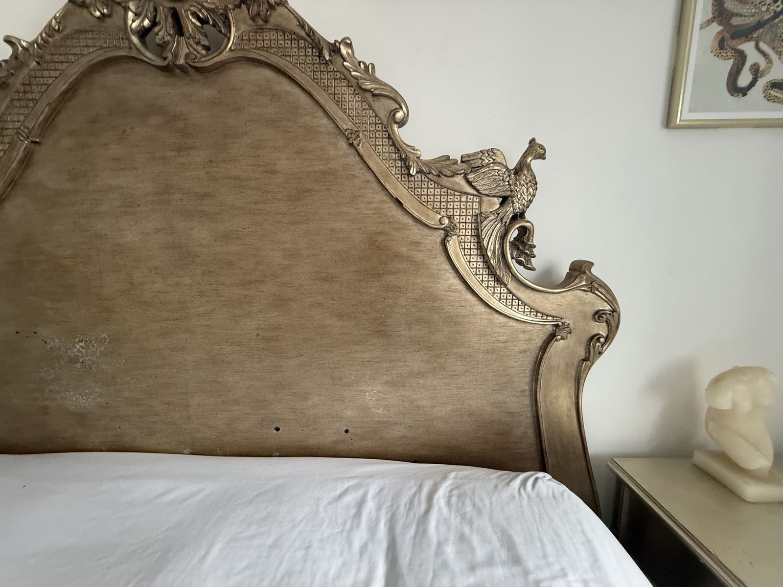 photo vintage ‘ And So To Be D’versailles Leafed Super King Frame – Hand Carved Solid Wood French Style Bed