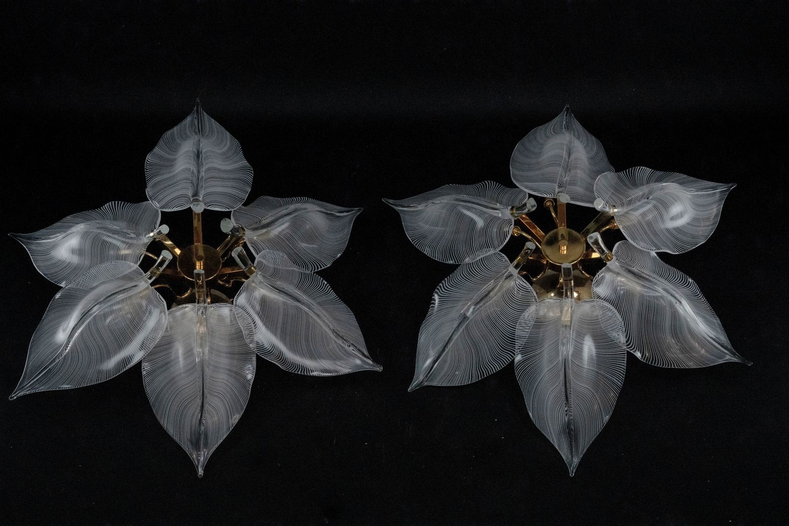 photo vintage Rare Pair Of Large 1970s Franco Luce Murano Glass Leaf Ceiling Flush Mounts