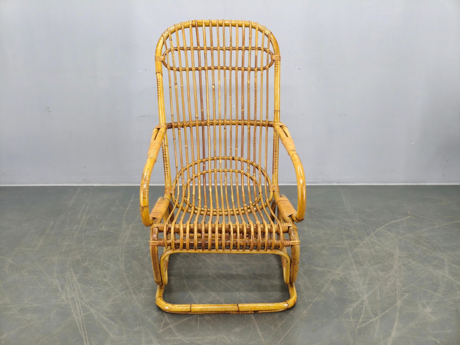 Italiaanse Mid-Century rotan lounge fauteuil, jaren 1960 photo for sale