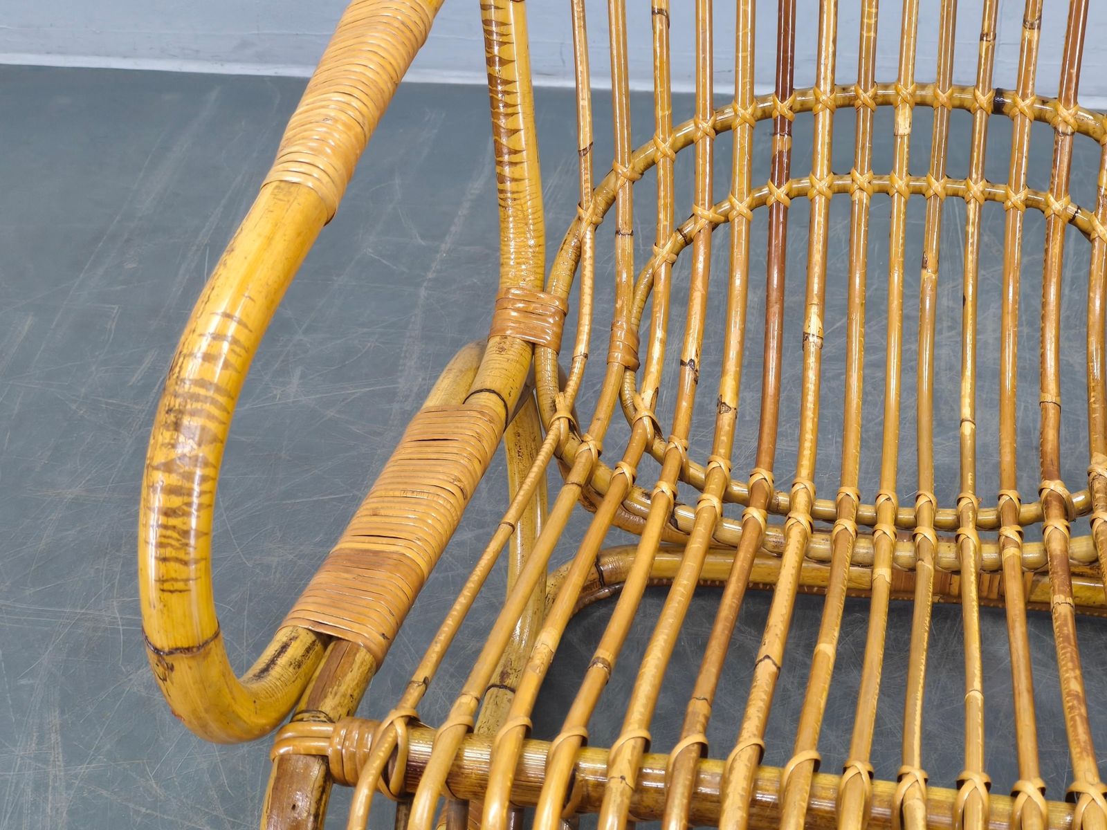 photo for sale Italiaanse Mid-Century rotan lounge fauteuil, jaren 1960