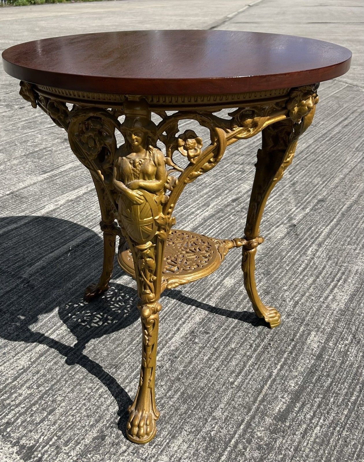 photo furniture Antique Detailed Cast Iron Britannia Base Pub Tavern Table Original Gold Paint