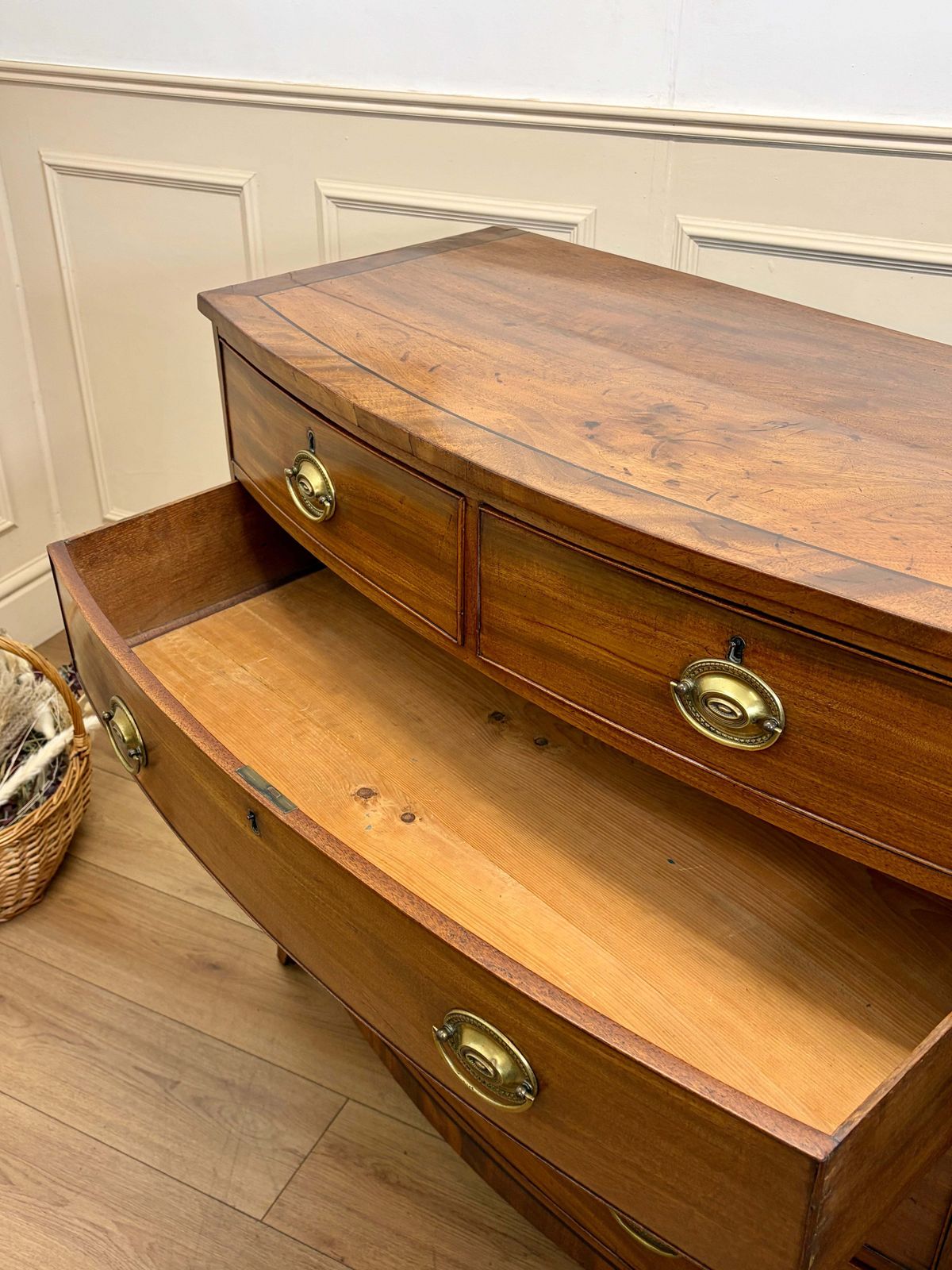 Furniture Antique Small George III Mahogany Bow Front Chest Of Drawers photo