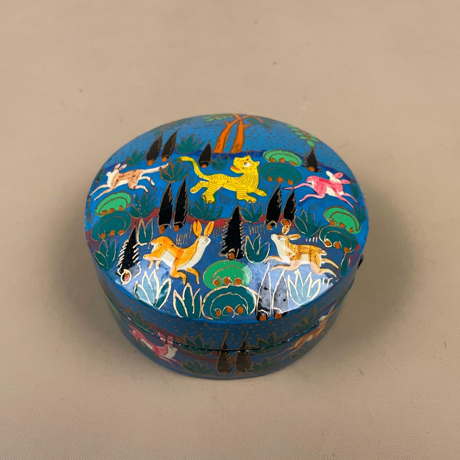 Indian Hand Painted Round Box Kashmir Papier Mache Set Of 6 Coasters Mats Mat Trinket Blue Vintage Antique Old Animals Coaster Placemat photo 65.0