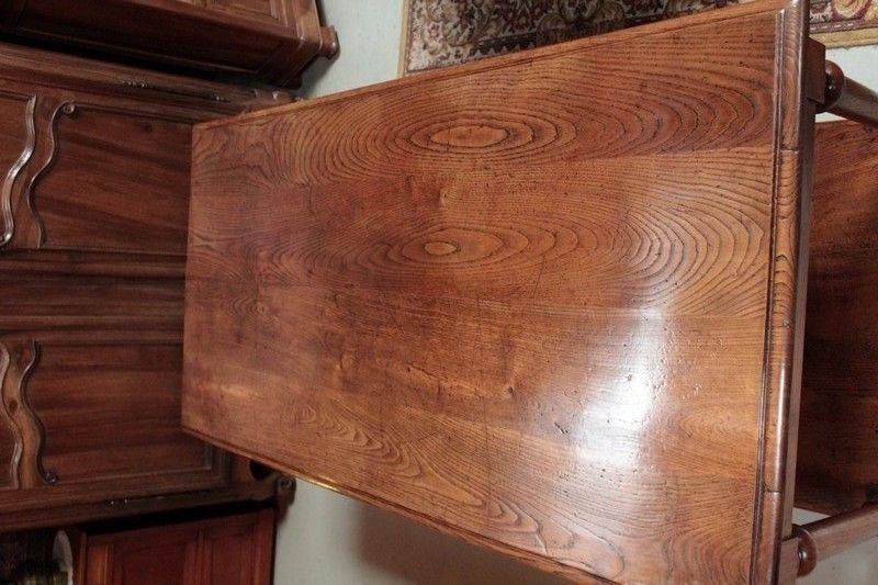 Early 20th Century Oak Drapery Table photo vinterior