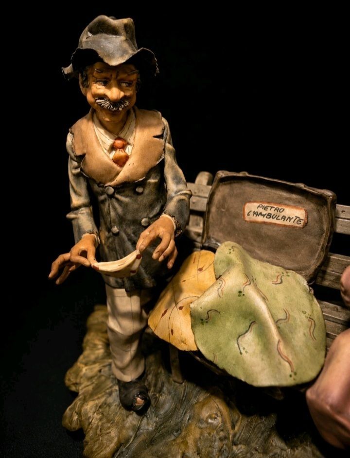 Italian Capodimonte Figurine Pietro L Ambulante Cabrelli photo for sale