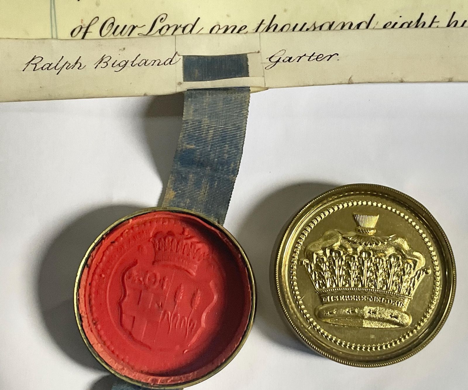 photo furniture Koninklijke Oorkonde 1836 Ondertekend Door Koning William IV, Verluchte Perkamentrol Met Waszegelsin Originele Koker