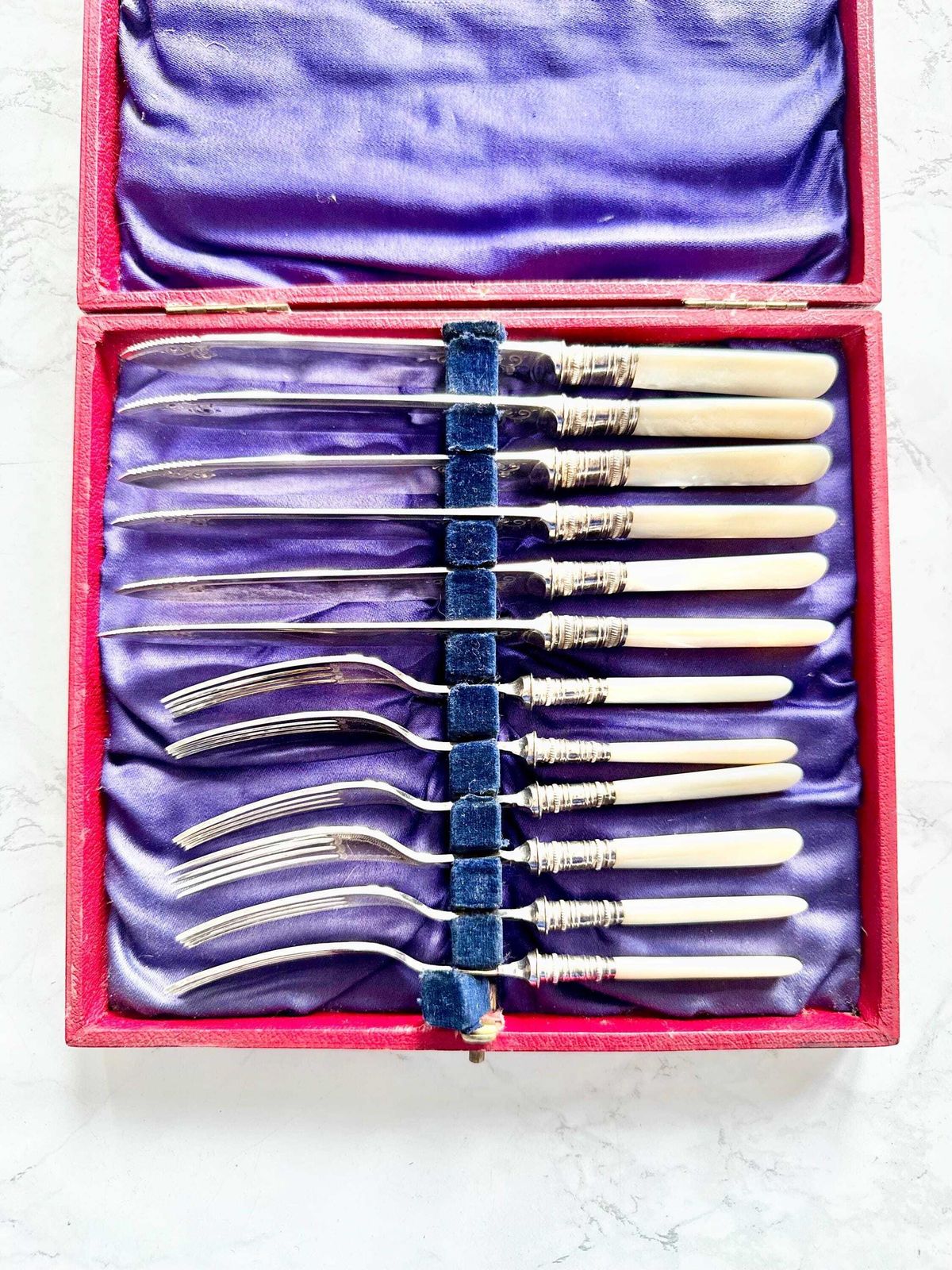 Antique Mother Of Pearl And Silver Plated English Made Set Of 12 Cutlery Pieces Engraved Blades Original Satin Lined Case 6 Forks 6 Knives