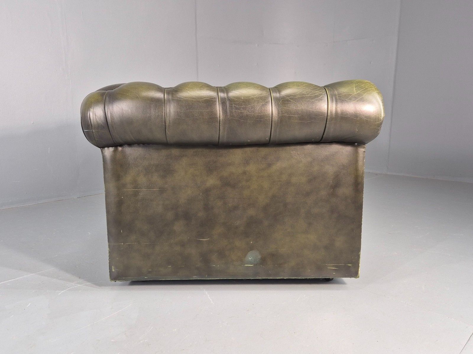 photo for sale Vintage 2 Seater Sofa Green Chesterfield New Cushions Classic  Eb11937