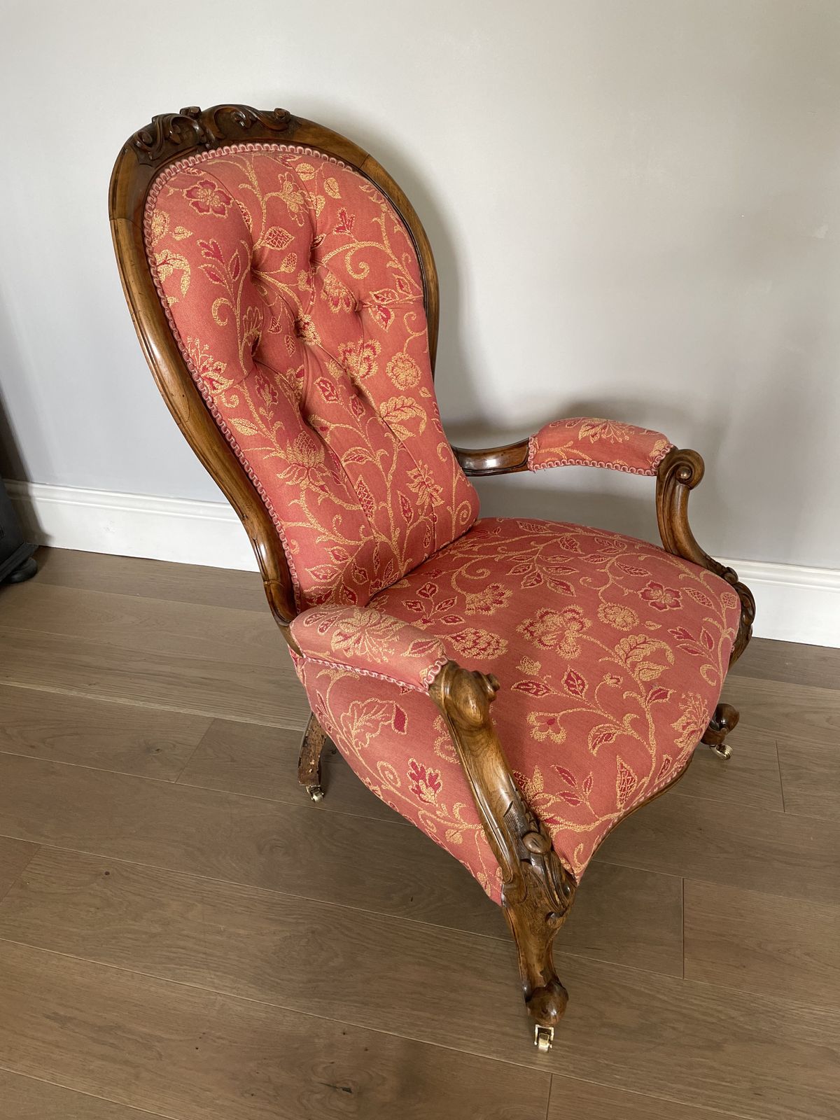 Victorian Deeply Carved Mahogany Armchair   Reupholstered photo vinterior