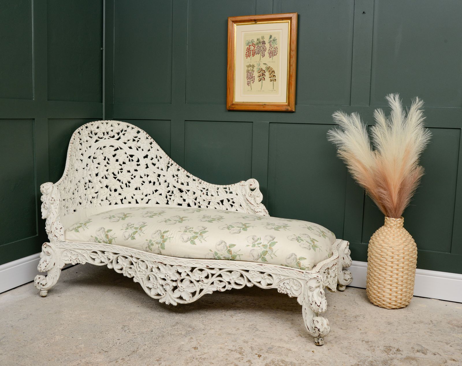 Victorian Carved Wood Chaise Longue Daybed   Anglo Indian   White photo 800.0