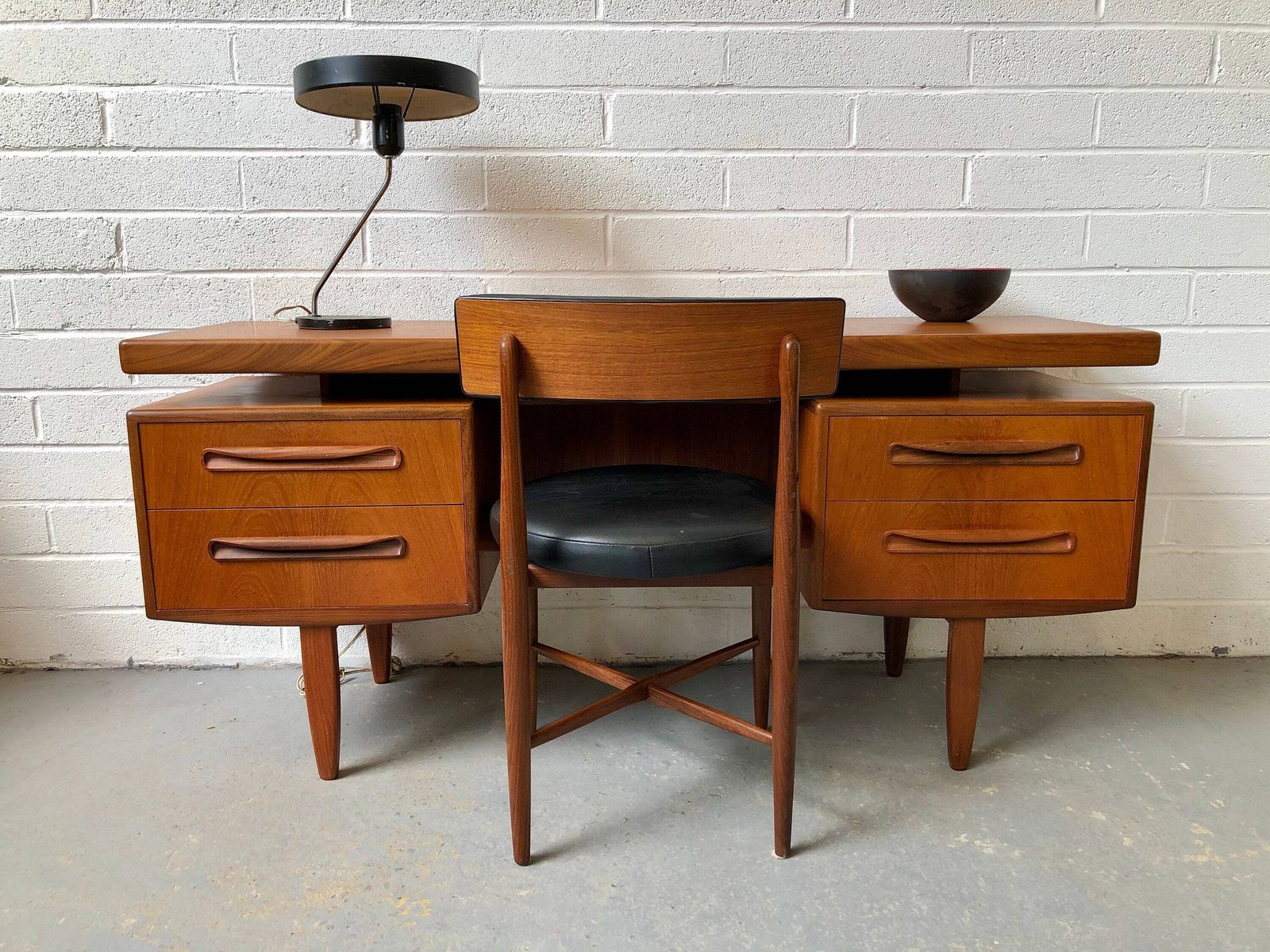 Vintage 1960s G Plan Floating Top Fresco Teak Desk. Danish Retro Mid Century photo for sale