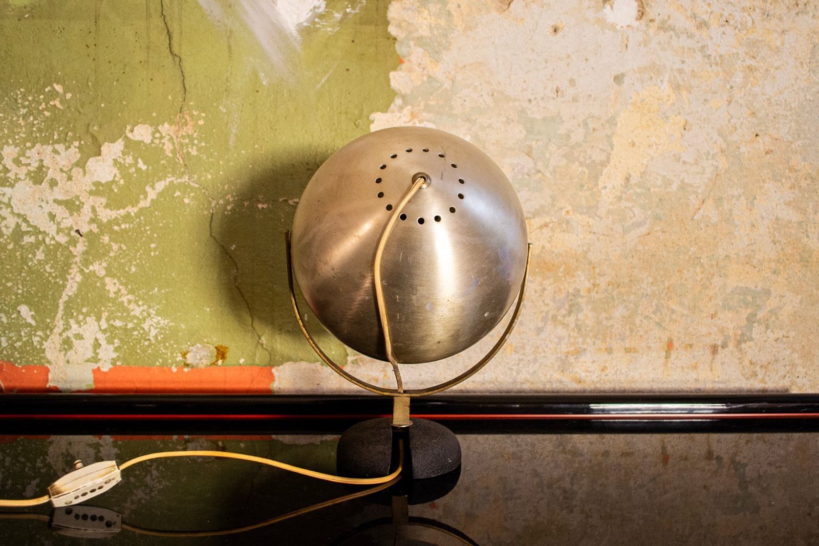 Italian 1960s Aluminum And Cast Iron Table Lamp photo for sale