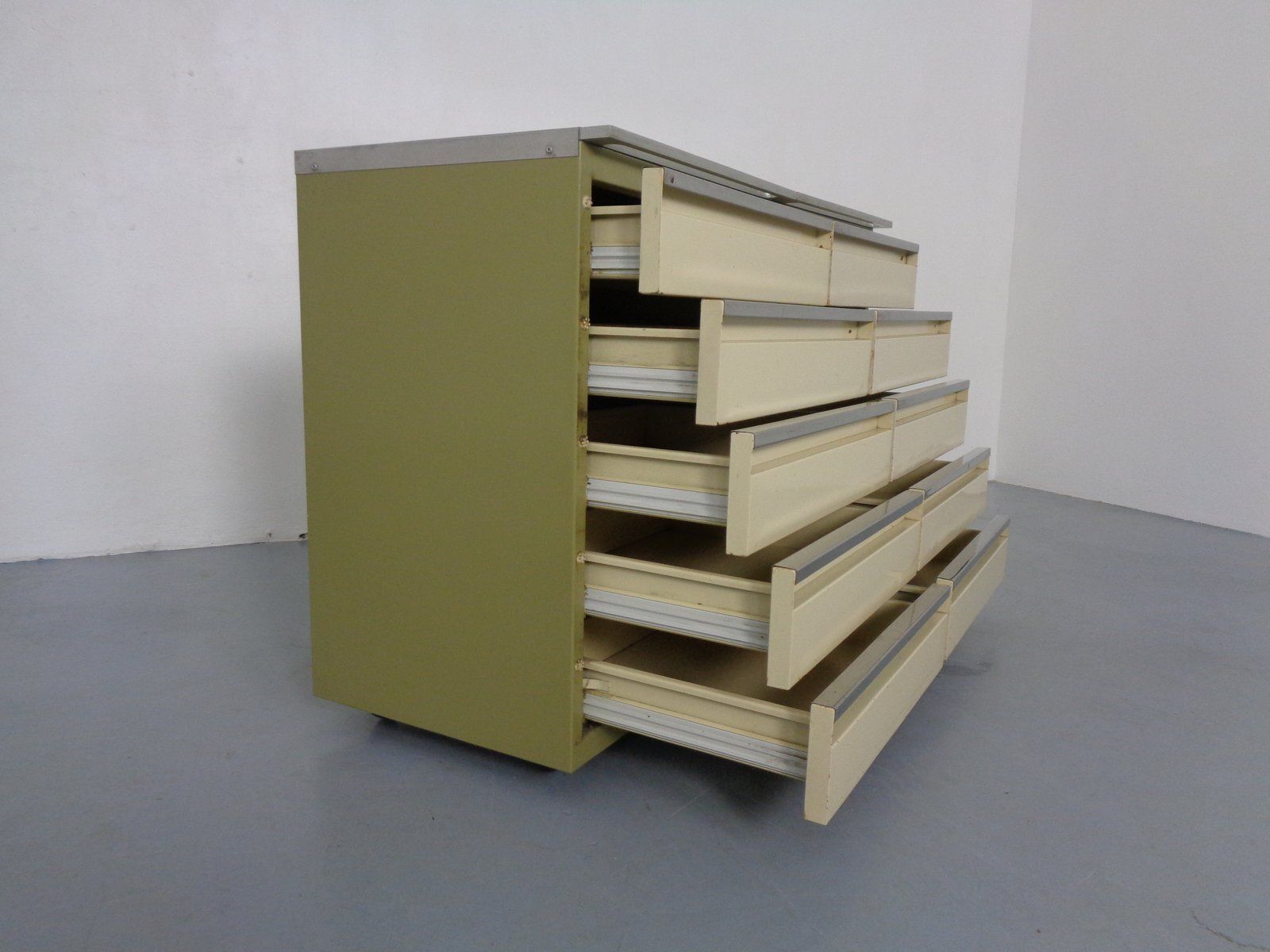 Furniture Steel Mobile Medical Cabinets With Drawers From Baisch, Germany, 1950s, Set Of 2 photo
