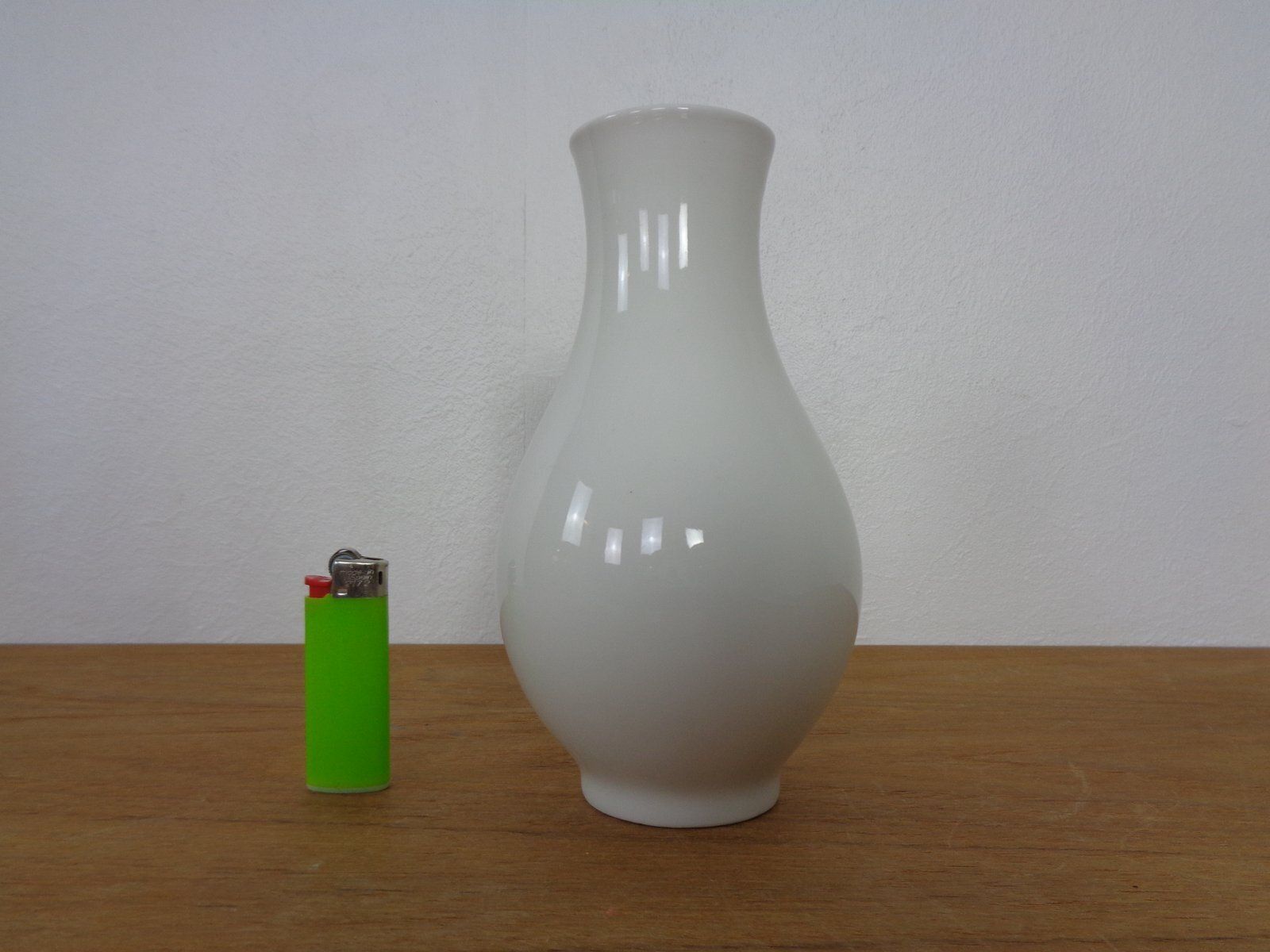 Salier Porcelain Vase By Siegmund Schütz For Kpm Berlin, Germany, 1951 photo furniture